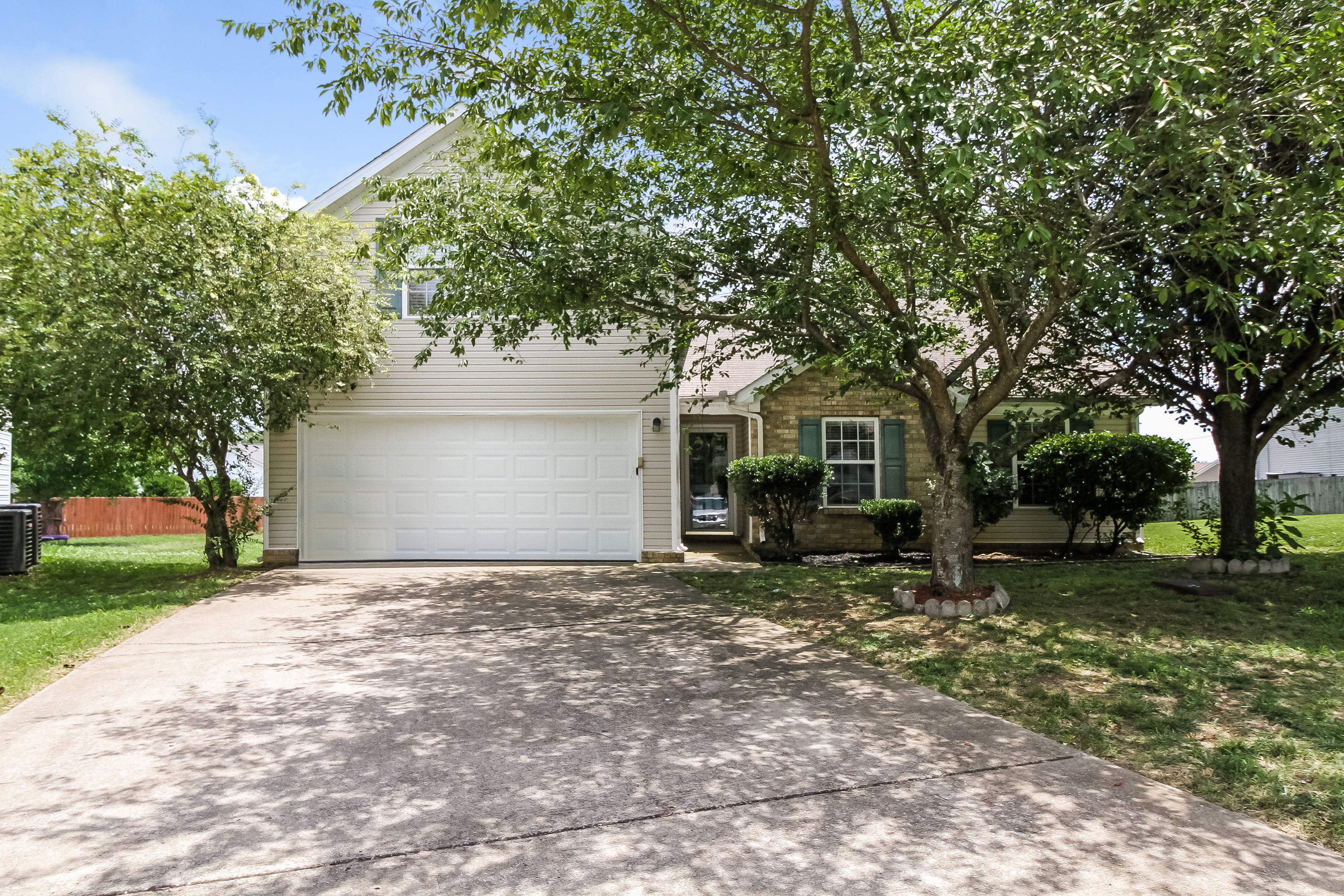 817 Winchester Close Antioch, TN 37013